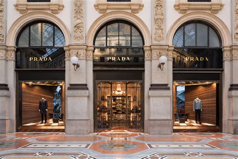 prada store galleria